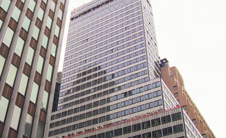 ALARM NË NEW YORK/ Rrezikon shembjen, evakuohet ndërtesa 38-katëshe në Manhattan