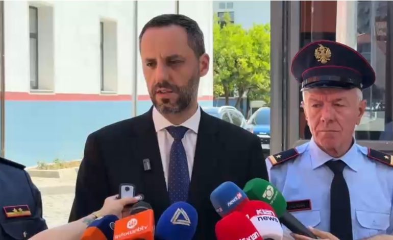 PËRPLASJET E DHUNSHME NË PROTESTË/ Lamallari: Policia e ka bërë detyrën në mënyrë të përkryer