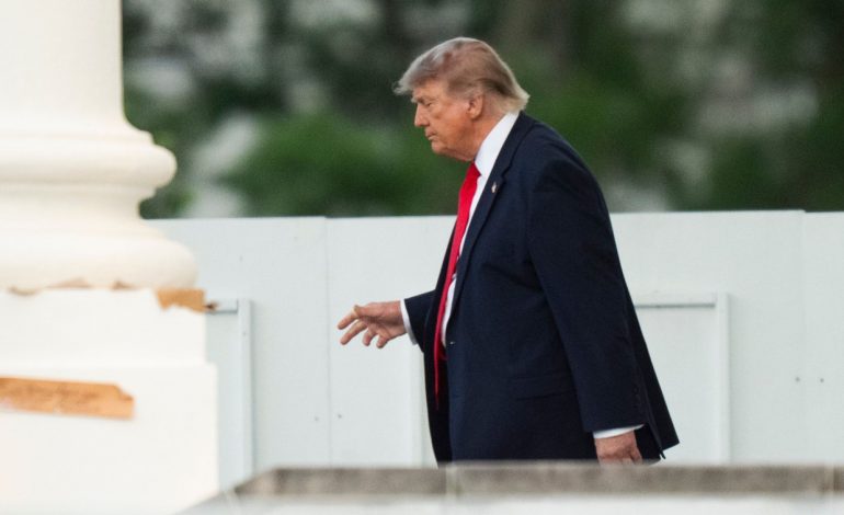 “WASHINGTON NUK DO TA LEJOJË…”/ Trump ultimatum Iranit: Afat deri nesër, nuk do të keni as ura dhe stacione