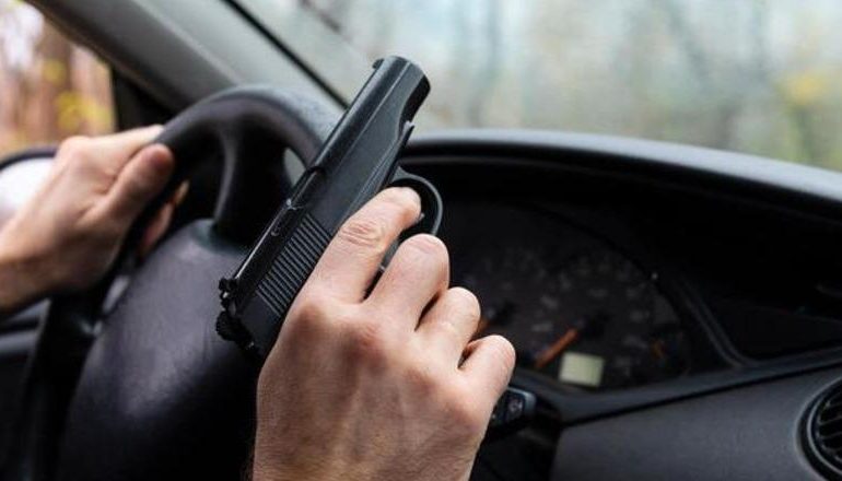 “E NDOQI ME AUDI DHE HAPI ZJARR”/ Detaje të reja nga sulmi me armë ndaj 30-vjeçarit në Milot, dyshohet për një konflikt familjar