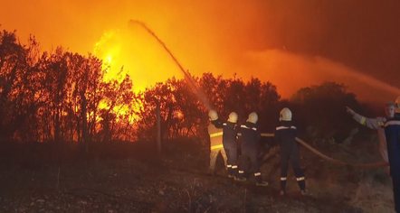 HARTA E ZJARREVE NË VEND/ Ministria e Mbrojtjes përditëson situatën: Po monitorojmë 9 vatra, ja më problematiket