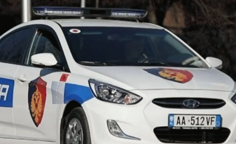 PANIK NË PASKUQAN/ Persona të armatosur grabisin argjendarinë