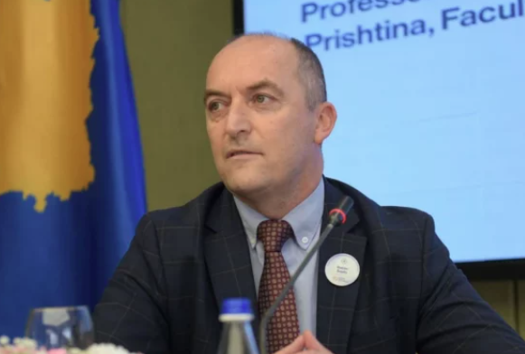 DREJT DETYRËS SI PRESIDENT I KOSOVËS/ Bekim Sejdiu: Do t’i shërbej me përkushtim shtetit dhe qytetarëve