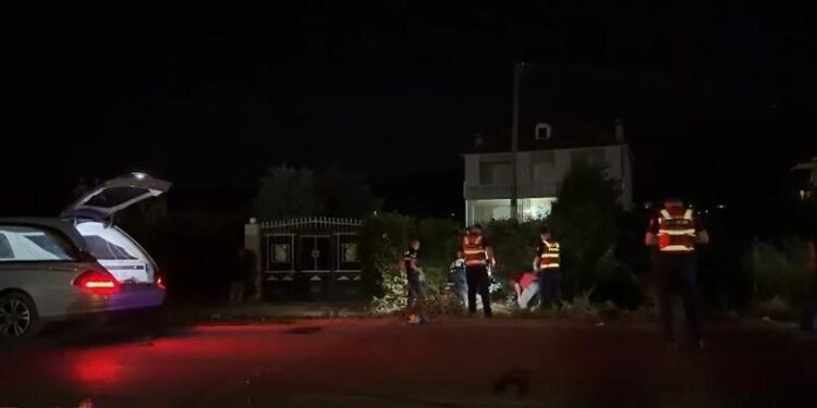 AKSIDENT TRAGJIK NË AKSIN RRUGOR KORÇË-POGRADEC/ Ndërron jetë shoferi 26-vjeçar! Plagosen 2 të tjerë