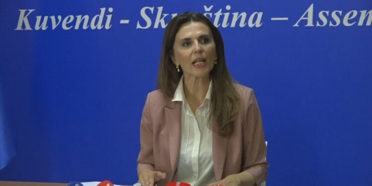 PDK PARALAJMËRON KURTIN: Nuk duam pushtet, do jemi aktiv jashtë Kuvendit