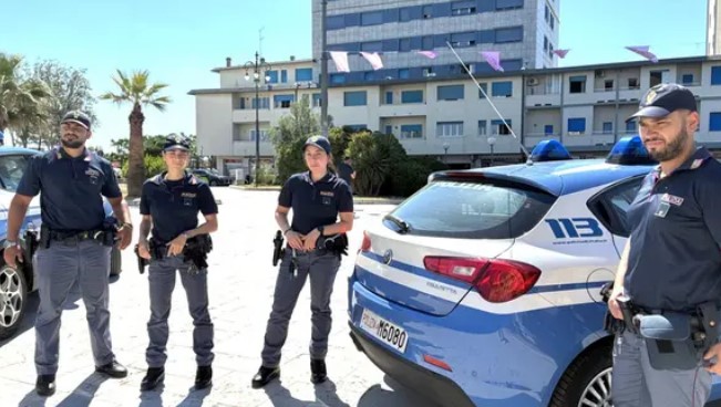 NDJEKJE SI NË FILMA/ 2 shqiptarë arrestohen për trafik droge! Kokainën e hodhën në kana