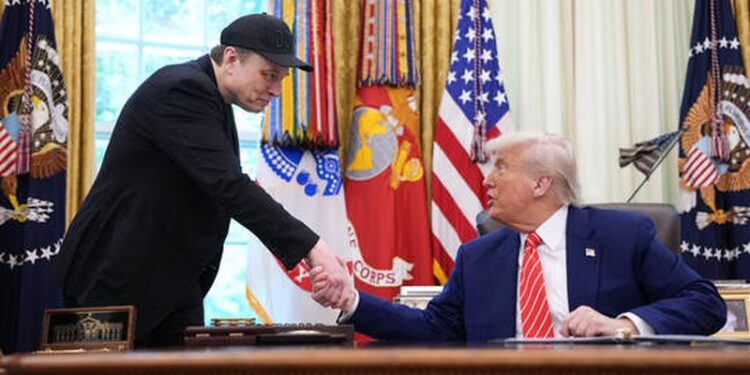 RIKTHEHET ALEANCA TRUMP-MUSK/ Pas përplasjes, miliarderi përgatit 100 milionë dollarë për republikanët