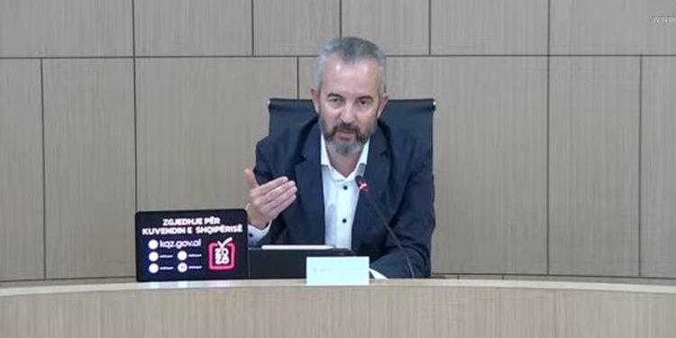 REFERENDUMI PËR ZONAT E MBROJTURA/ KQZ miraton formularët dhe cakton afatin për mbledhjen e 50 mijë firmave!