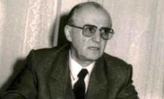 DOSSIER/ Si e parashikoi Ramiz Alia skenarin rumun, në mbledhjen e Byrosë më 25 dhjetor ’89: Rinia në Rumani, se gjeti rrugën e vërtetë për vendosjen e drejtësisë komuniste...