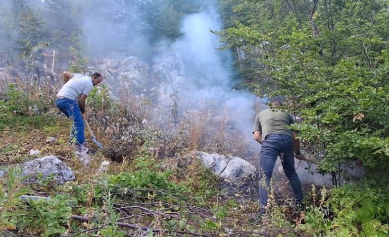 ZJARRET NË SHQIPËRI/ 6 vatra aktive, 3 nën mbikëqyrje, angazhohen 224 forca dhe një helikopter