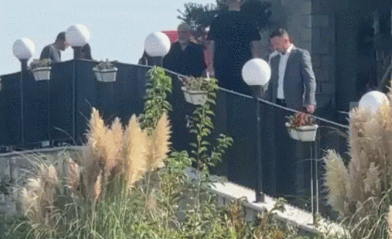 “ËSHTË REFORMË PËR VENDIN, JO PËR…”/ Rama me kryebashkiakët e PS: Qytetet do ofrojnë shërbime njësoj si sot