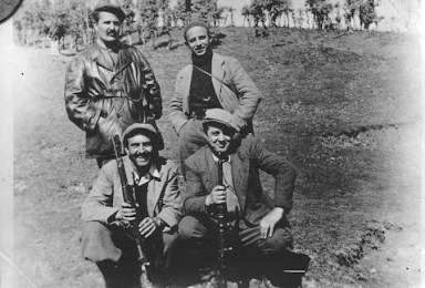 DOSSIER/ Raportet sekrete të CIA-s, në vitin 1950: Ish-ministri i Brendshëm Xoxe, që është larguar gjatë spastrimeve të partisë nga Enveri, thuhet se…