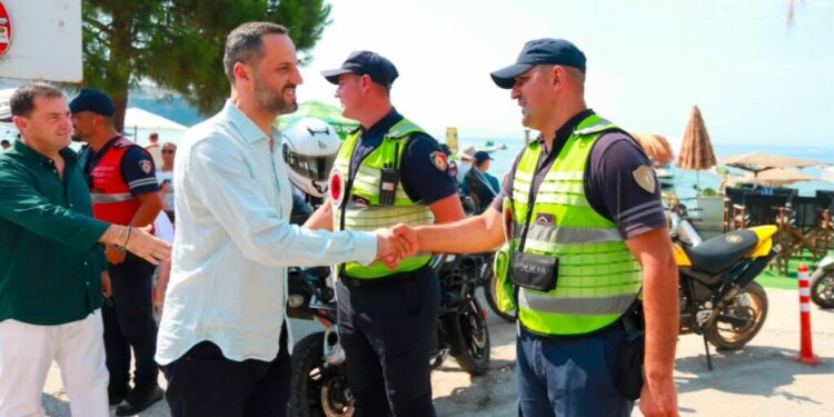SIGURIA NË SEZONIN TURISTIK/ Lamallari: Mbi 200 turistë të shpëtuar në katër muaj