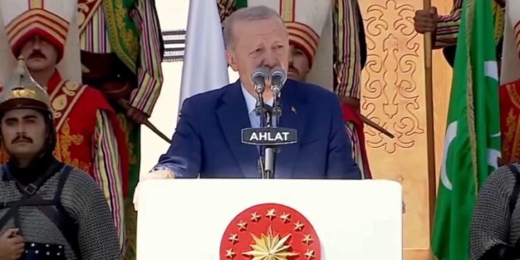 SULMI I RI I ERDOGANIT NDAJ IZRAELIT/ Gjenocidistët do të mposhten, shekulli i Turqisë së fortë ka filluar