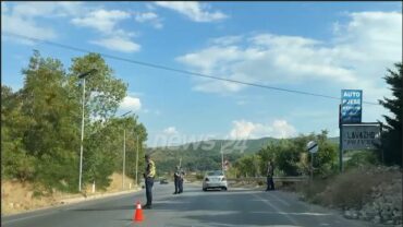 VRASJA NË KORÇË/ Policia identifikon autorin, ngrihen postblloqe, sekuestrohen kamerat e sigurisë