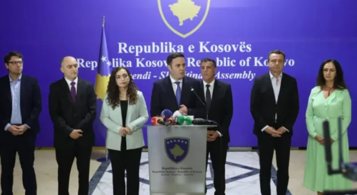 KOSOVË/ Vetëvendosja dhe LDK arrijnë marrëveshje për Presidentin, ja emri që është propozuar
