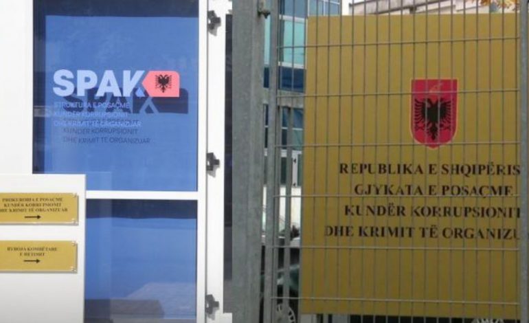 TRAFIKUAN EMIGRANTËT/ GJKKO jep dënimet për 29 të pandehurit! Ja sa vite burg do të vuajnë (EMRAT)