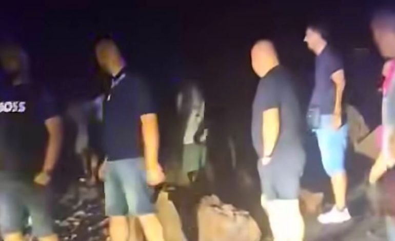 SËRISH PROBLEME NË AKSIN LIBRAZHD-HOTOLISHT/ Gurët dhe dherat bllokojnë rrugën gjatë natës