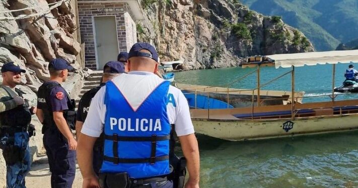 TRAGJIKE NË LIQENIN E KOMANIT/ Humb jetën 20-vjeçari nga Kosova, po lahej me shokët