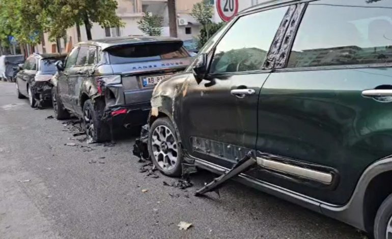 ÇFARË NDODHI NË DURRËS? Digjen kazanë mbetjesh dhe përfshihen nga flakët 3 makina, DYSHOHET për…