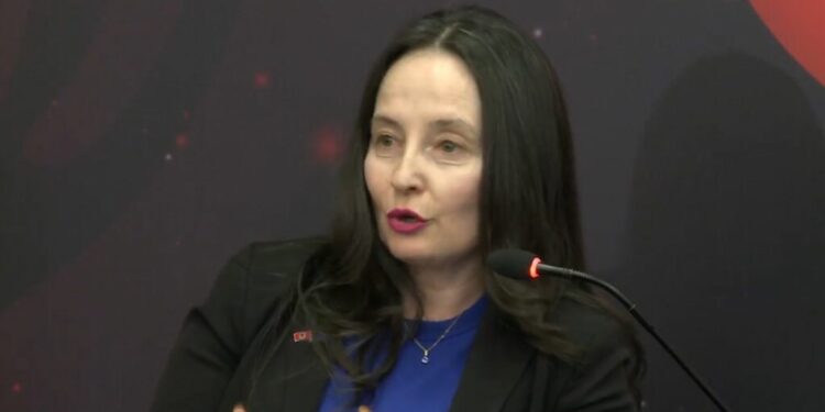“LE T’I LËMË FANTAZMAT TË DALIN NË PENSION”/ Ministrja Dhuka i përgjigjet homologut serb: Historia nuk kthehet pas pse do Beogradi…