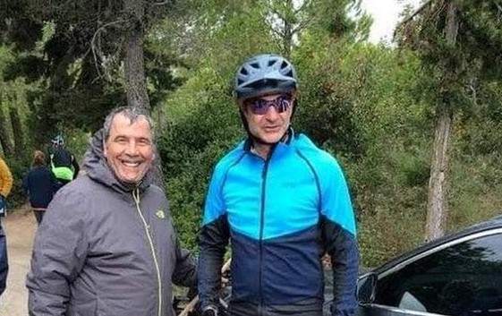 ÇFARË NDODHI? Kryeministri grek Mitsotakis përfshihet në aksident, rëzohet nga biçikleta dhe përfundon në spital