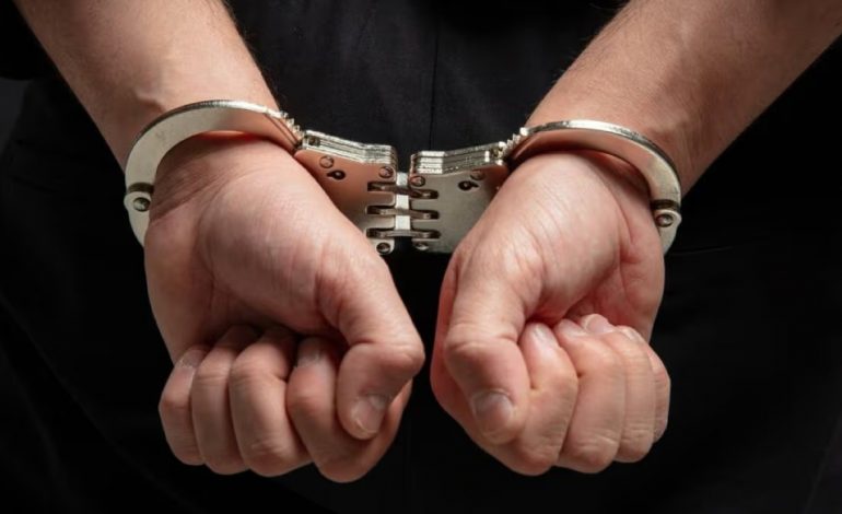 PËRDHUNOI TË RENË GREKE KATËR VITE MË PARË/ Arrestohet në Mal të zi shqiptari 52-vjeçar