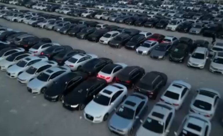 RISI NË ZHDOGANIMIN E AUTOMJETEVE/ Dogana miraton manualin: Ja si do të llogaritet vlera e makinave