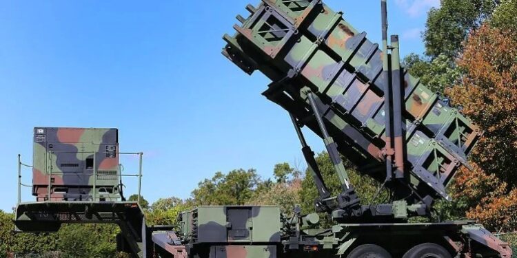 “RUSIA PO GATUAN DIÇKA TË MADHE”/ Alarmi i Polonisë: Nuk përjashtojmë një sulm të inskenuar