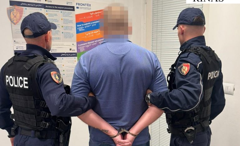 E PËSON KEQ/ Ishte shpallur në kërkim ndërkombëtar për trafik droge, arrestohet në aeroportin e Rinasit 53-vjeçari ukrainas