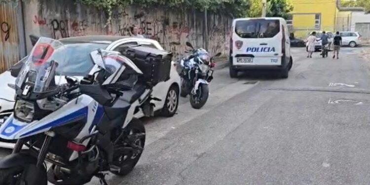 SHPËRTHIMI ME EKSPLOZIV NË KAMËZ/ Zbardhen detaje nga ngjarja! Shënjestra i proceduar, dyshohet se…