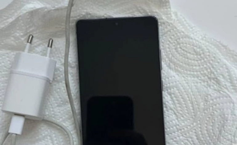 VIJOJNË KONTROLLET NË BURGJE/ Sekuestrohet një tjetër telefon në qelinë e të dënuarit në Durrës
