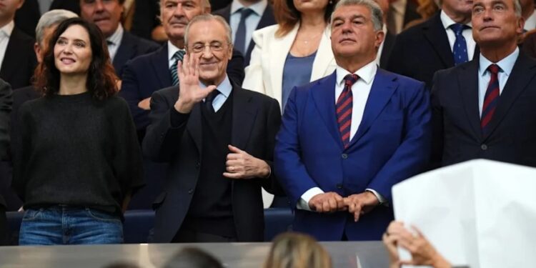 “NA KANË VJEDHUR 7 TITUJ”/ Luftë mes ‘titanëve’ në Spanjë, Barcelona çon Florentino Perez në gjykatë pas akuzave, zbulohet data e seancës