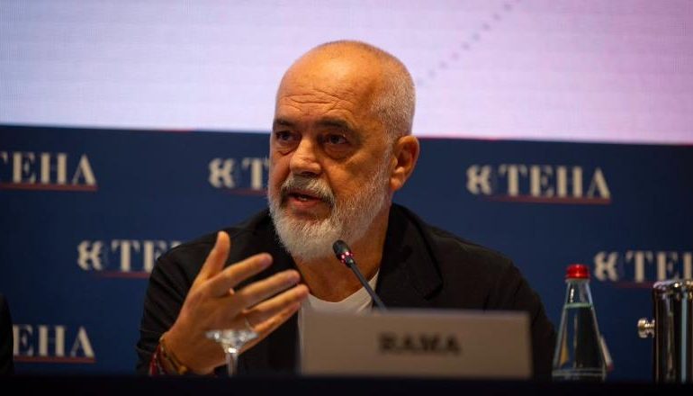 “SERBIA, NJË KAFSHË E ÇUDITSHME”/ Rama për nderimet ndaj Ratko Mlladiç pas vdekjes: Ç’është ky humor?