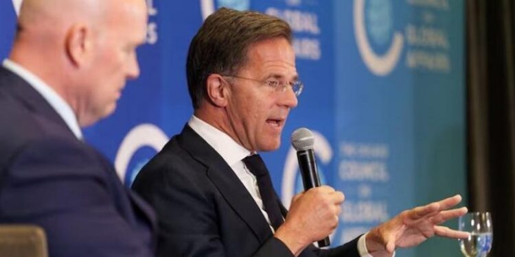 PARALAJMËRIMET E RUSISË/ Rutte: NATO është një aleancë mbrojtëse, Moska të ndalojë kërcënimet bërthamore