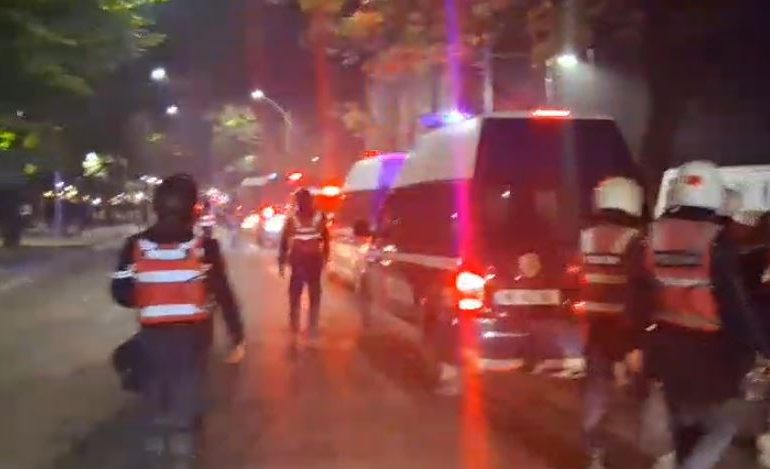 DHUNA NË AMBIENTET E SAJ/ Kisha Orthodhokse: Udhëheqja e dhunës nuk ka vend në altaret tona, respektoni vendet e shenjta