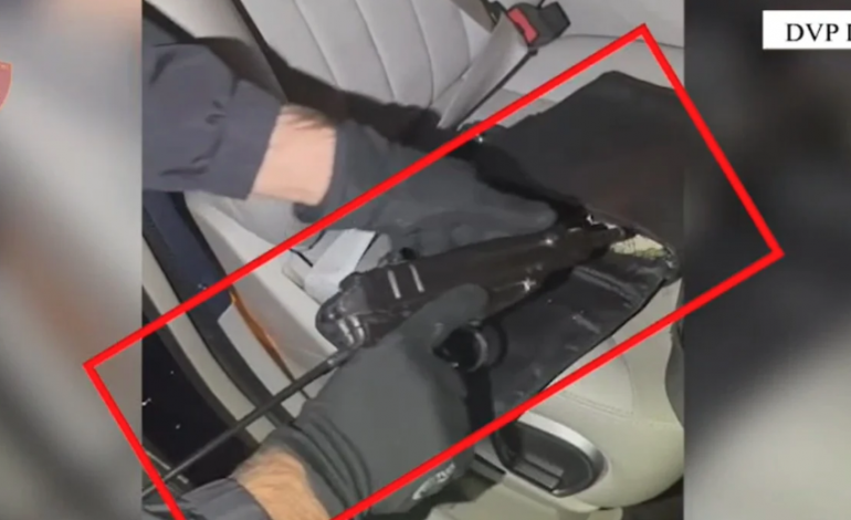 PARANDALOHET VRASJA NË KURBIN/ Arrestohet vëllai i 40-vjeçarit të ekzekutuar, lëvizte me makinë të blinduar dhe armë automatike, gati për hakmarrje