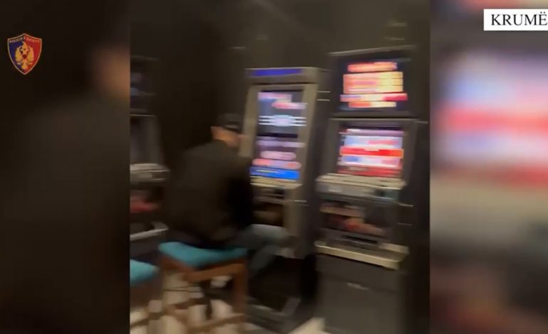 LOKALI I KTHYER NË PIKË LOJËRASH FATI/ Një 47-vjeçar në pranga, shpallet në kërkim pronari
