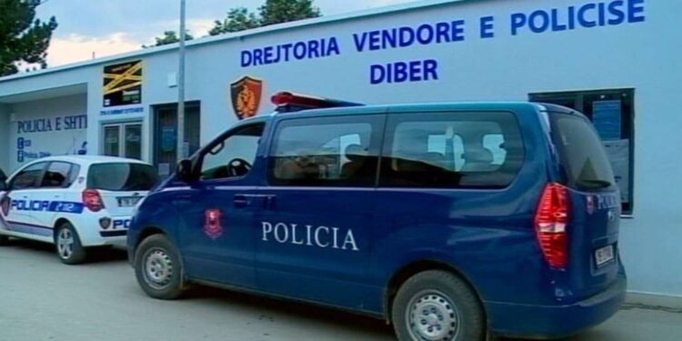 “DUAM 50 MILIONË LEKË, OSE…”/ Kërcënim me eksploziv në Dibër, biznesmenit iu dërgua kërkesa me një kuti picash, policia nis hetimet: Do të hedhim në erë