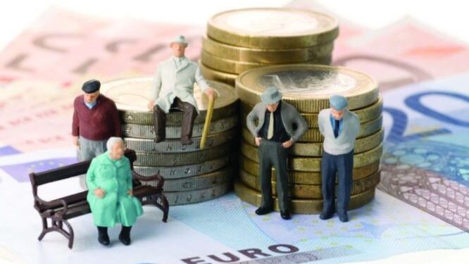 PENSIONET NË PRITJE TË RRITJES/ Qeveria zbulon çfarë pritet të ndodhë me pagesat për 755 mijë qytetarë