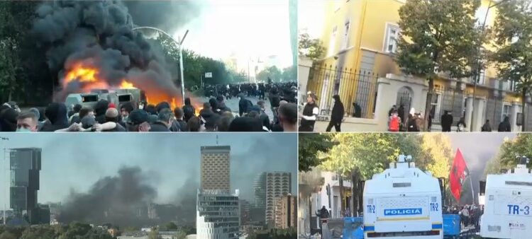 KAOSI NË TIRANË/ Protestuesit i rikthehen Ministrisë së Arsimit, i vihet flaka zyrave! Hidhen thirrje “Digje Parlamentin!”